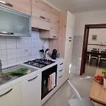 In Con Veranda Privata E Parcheggio Gratuito * Olbia