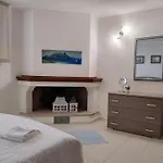In Con Veranda Privata E Parcheggio Gratuito * אולביה