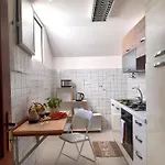 In Con Veranda Privata E Parcheggio Gratuito * אולביה