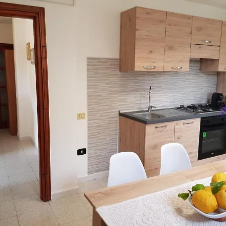 In Con Veranda Privata E Parcheggio Gratuito Holiday home