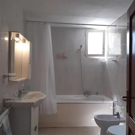 Holiday home In Con Veranda Privata E Parcheggio Gratuito